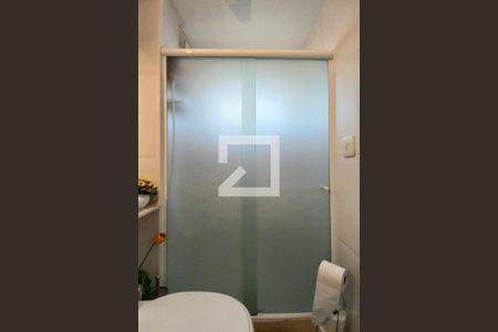 Apartamento à venda com 75m², 3 quartos e 1 vaga Apartamento à venda com 75m², 3 quartos e 1 vagaBanheiro da Suíte