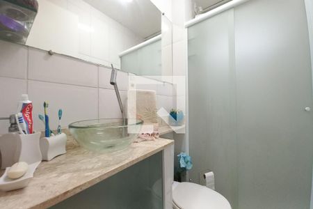 Apartamento à venda com 75m², 3 quartos e 1 vaga Apartamento à venda com 75m², 3 quartos e 1 vagaBanheiro