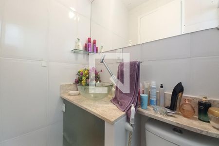 Apartamento à venda com 75m², 3 quartos e 1 vaga Apartamento à venda com 75m², 3 quartos e 1 vagaBanheiro da Suíte