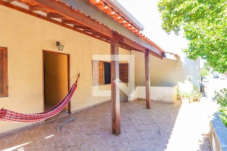 Casa à venda com 600m², 6 quartos e 4 vagas Casa à venda com 600m², 6 quartos e 4 vagasQuintal