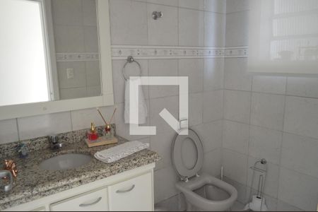 Casa à venda com 310m², 5 quartos e 3 vagasBanheiro 2