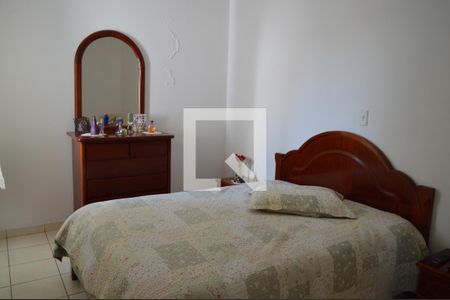 Casa à venda com 310m², 5 quartos e 3 vagasQuarto 3