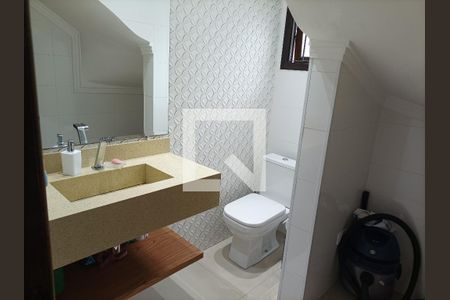 Casa à venda com 200m², 3 quartos e 6 vagas Casa à venda com 200m², 3 quartos e 6 vagasLavabo