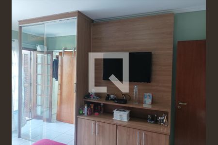 Casa à venda com 200m², 3 quartos e 6 vagas Casa à venda com 200m², 3 quartos e 6 vagasQuarto 01 Suíte