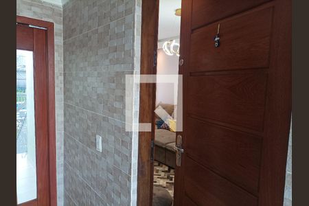 Casa à venda com 200m², 3 quartos e 6 vagas Casa à venda com 200m², 3 quartos e 6 vagasQuintal