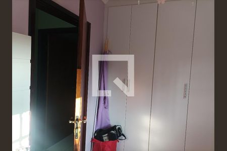 Casa à venda com 200m², 3 quartos e 6 vagas Casa à venda com 200m², 3 quartos e 6 vagasQuarto 02