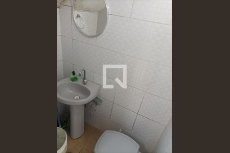 Casa à venda com 200m², 3 quartos e 6 vagas Casa à venda com 200m², 3 quartos e 6 vagasBanheiro 04