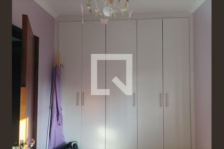 Casa à venda com 200m², 3 quartos e 6 vagas Casa à venda com 200m², 3 quartos e 6 vagasQuarto 02