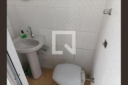 Casa à venda com 200m², 3 quartos e 6 vagas Casa à venda com 200m², 3 quartos e 6 vagasBanheiro 04