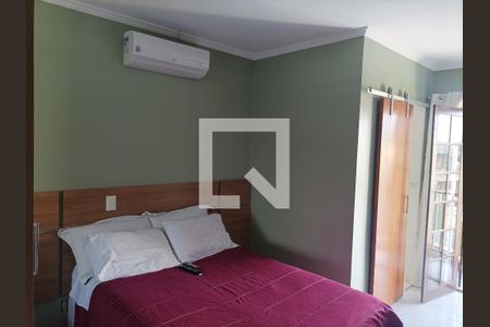 Casa à venda com 200m², 3 quartos e 6 vagas Casa à venda com 200m², 3 quartos e 6 vagasQuarto 01 Suíte