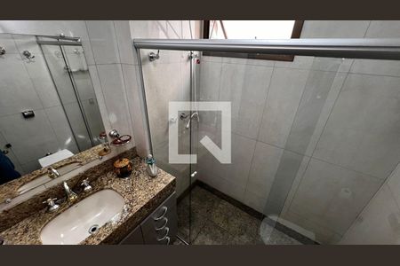 Apartamento à venda com 227m², 4 quartos e 2 vagasBanheiro