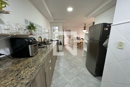 Casa de condomínio à venda com 278m², 4 quartos e 2 vagasCozinha