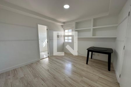 Casa de condomínio à venda com 278m², 4 quartos e 2 vagasSuíte 3