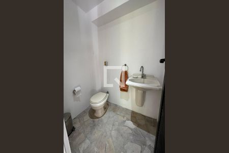 Casa de condomínio à venda com 278m², 4 quartos e 2 vagasBanheiro da área de lazer