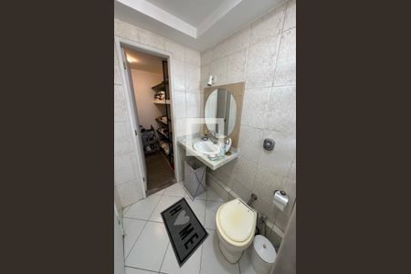 Casa de condomínio à venda com 278m², 4 quartos e 2 vagasBanheiro da Suíte 2