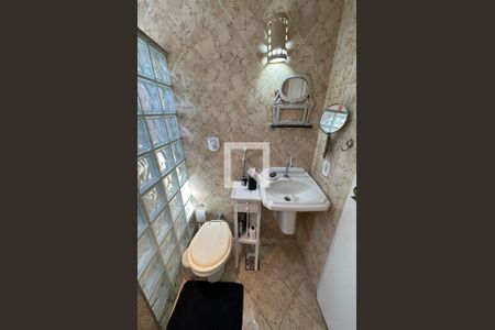 Casa de condomínio à venda com 278m², 4 quartos e 2 vagasBanheiro da Suíte 1