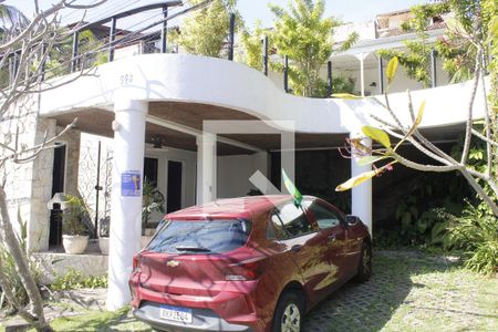 Casa de condomínio à venda com 278m², 4 quartos e 2 vagasPlaquinha e garagem