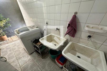 Casa de condomínio à venda com 278m², 4 quartos e 2 vagasÁrea de Serviço