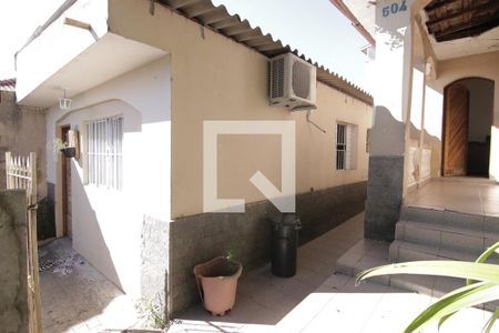 Casa à venda com 294m², 2 quartos e 2 vagasQuintal