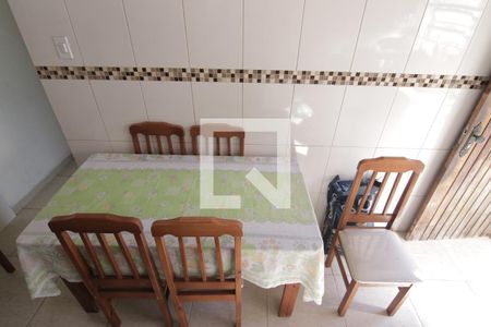 Casa à venda com 294m², 2 quartos e 2 vagasCozinha