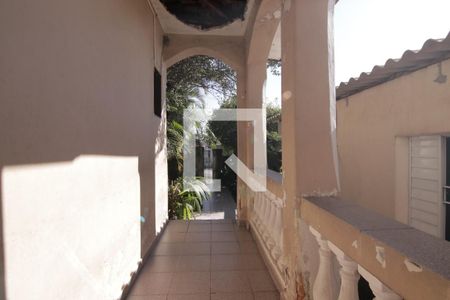 Casa à venda com 294m², 2 quartos e 2 vagasCorredor