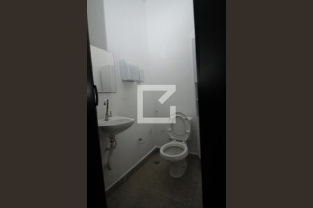 Casa à venda com 280m², 3 quartos e 2 vagasBanheiro Serviço