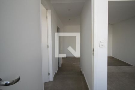 Casa à venda com 280m², 3 quartos e 2 vagasEscada Quarto 2