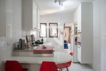 Apartamento à venda com 157m², 4 quartos e 2 vagasCozinha