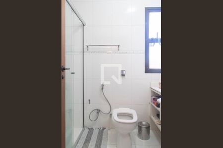 Apartamento à venda com 157m², 4 quartos e 2 vagasBanheiro quarto 4