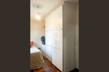 Apartamento à venda com 157m², 4 quartos e 2 vagasQuarto 4