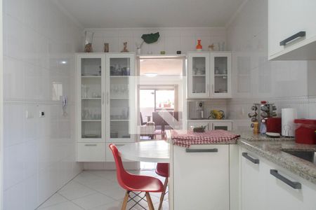 Apartamento à venda com 157m², 4 quartos e 2 vagasCozinha