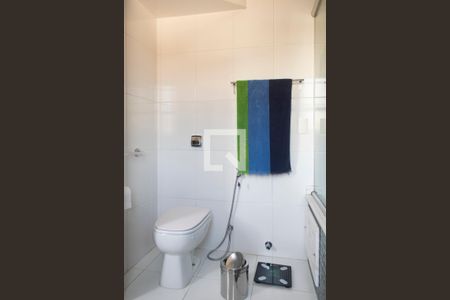 Apartamento à venda com 157m², 4 quartos e 2 vagasBanheiro Quarto 1