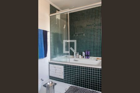 Apartamento à venda com 157m², 4 quartos e 2 vagasBanheiro Quarto 1