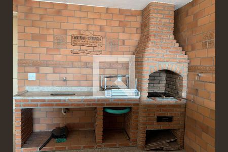 Casa de condomínio à venda com 180m², 3 quartos e 4 vagasChurrasqueira