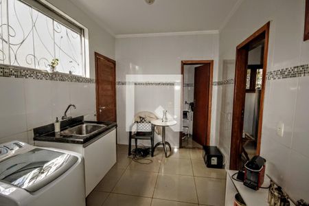 Casa para alugar com 420m², 4 quartos e 3 vagasÁrea de Serviço