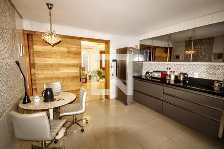 Casa para alugar com 420m², 4 quartos e 3 vagasCozinha