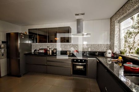 Casa para alugar com 420m², 4 quartos e 3 vagasCozinha