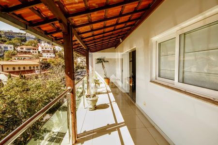 Casa para alugar com 420m², 4 quartos e 3 vagasVaranda 2