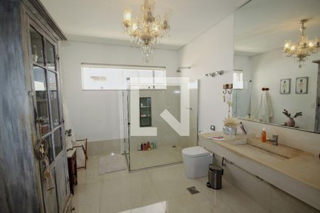 Casa para alugar com 420m², 4 quartos e 3 vagasBanheiro 1