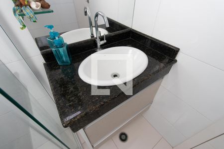 Casa de condomínio à venda com 100m², 3 quartos e 1 vagaBanheiro 1