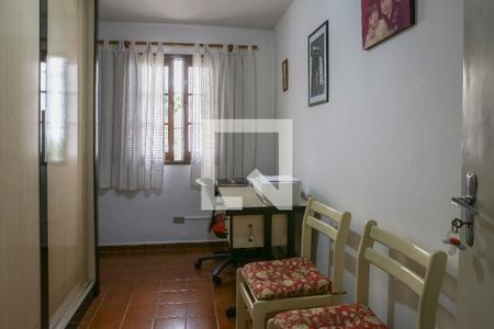 Casa à venda com 170m², 4 quartos e 1 vaga Casa à venda com 170m², 4 quartos e 1 vagaEscritório