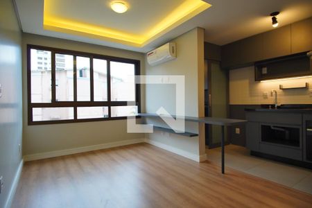 Sala  de apartamento para alugar com 1 quarto, 34m² em Auxiliadora, Porto Alegre
