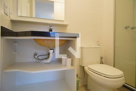 Banheiro  de apartamento para alugar com 1 quarto, 34m² em Auxiliadora, Porto Alegre