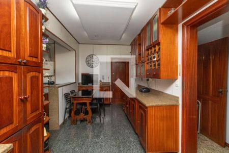 Apartamento à venda com 280m², 3 quartos e 3 vagasCozinha