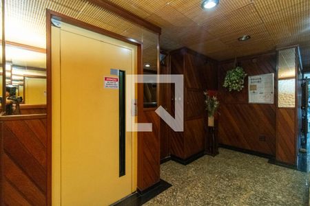 Apartamento à venda com 280m², 3 quartos e 3 vagasHall de Entrada - Elevador
