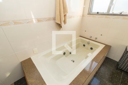 Apartamento à venda com 280m², 3 quartos e 3 vagasDetalhe do Banheiro Social