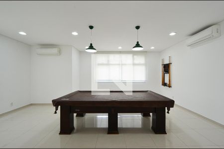 Apartamento à venda com 206m², 3 quartos e 5 vagas Apartamento à venda com 206m², 3 quartos e 5 vagasSalão de jogos