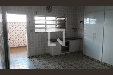 Casa à venda com 230m², 3 quartos e 4 vagas