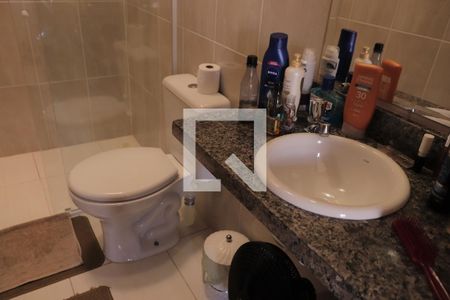 Casa de condomínio à venda com 75m², 2 quartos e 1 vagaBanheiro da Suíte 2