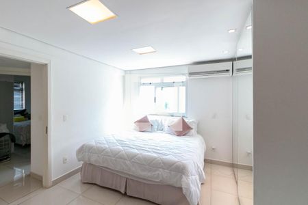 Apartamento para alugar com 450m², 4 quartos e 4 vagas Apartamento para alugar com 450m², 4 quartos e 4 vagasQuarto Suíte